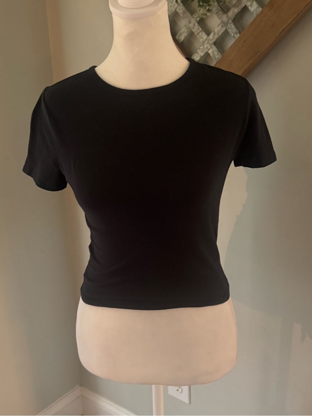 Hollister Black Short Sleeve Crewneck baby Tee